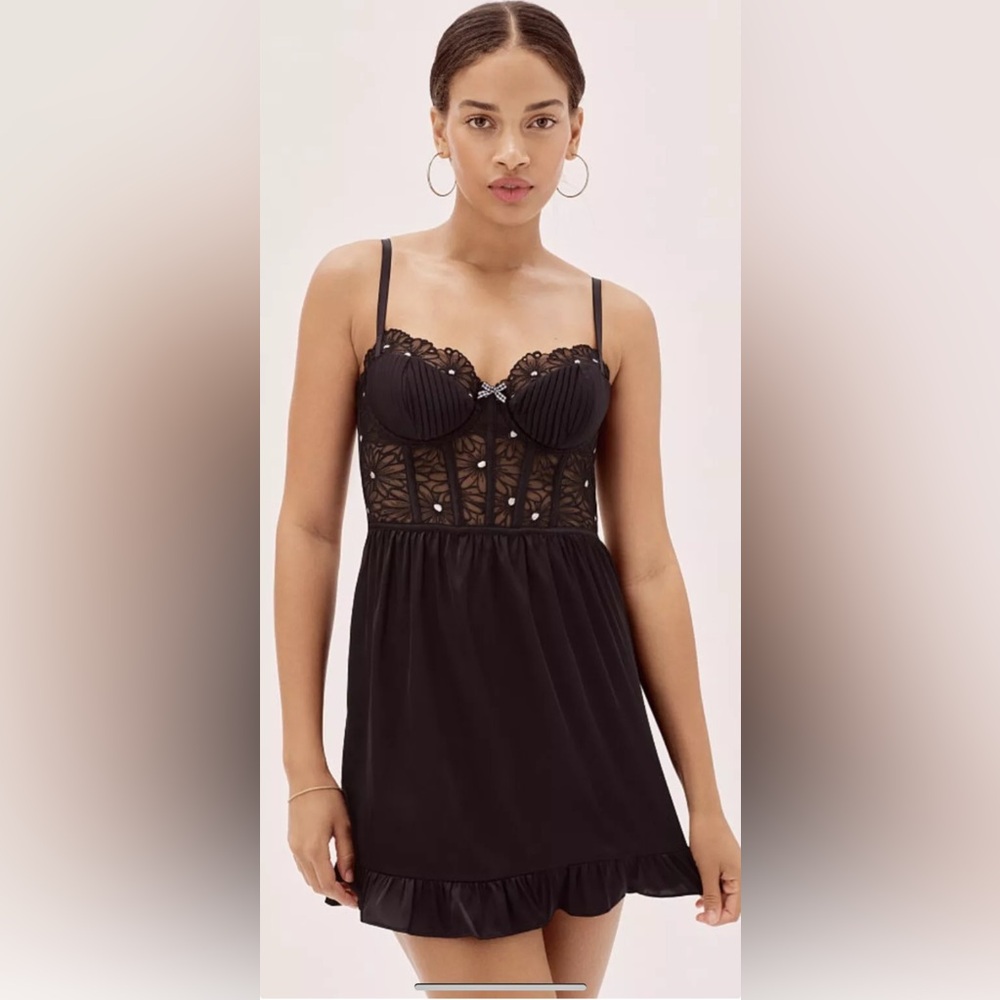 for love and lemons Lilou embroidered black.